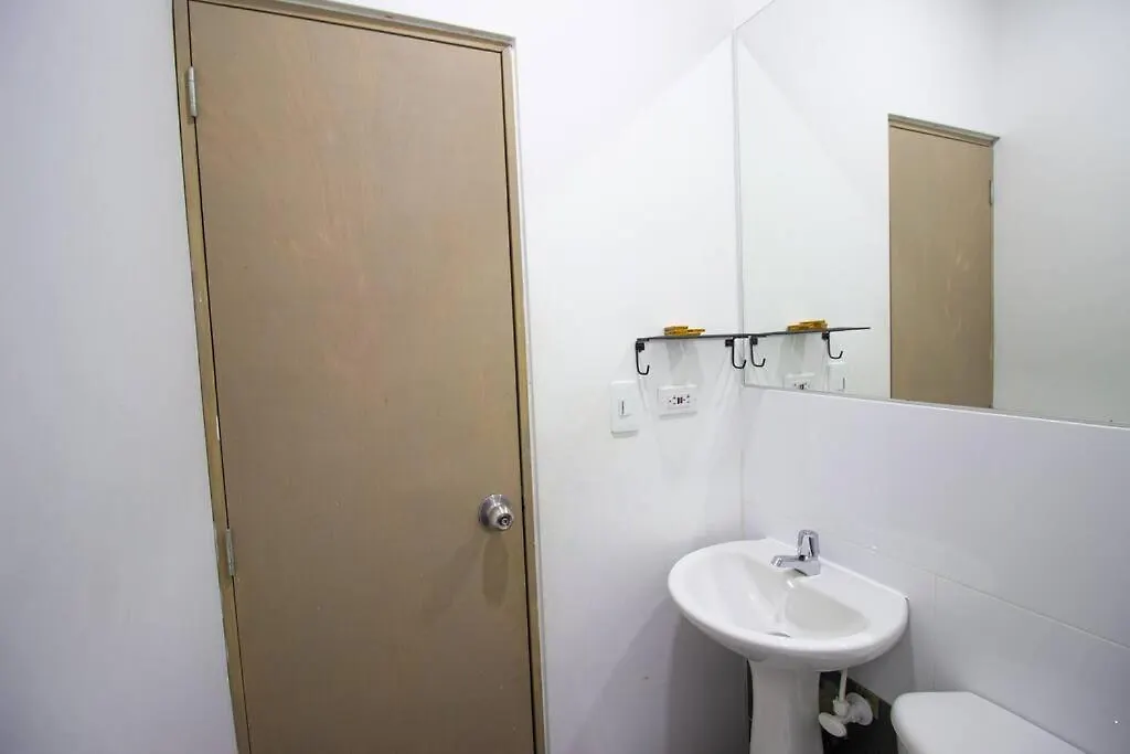 Apartament Sector Estadio Y Laureles Internet Fibra Optica Medellín 0*,  Kolumbia
